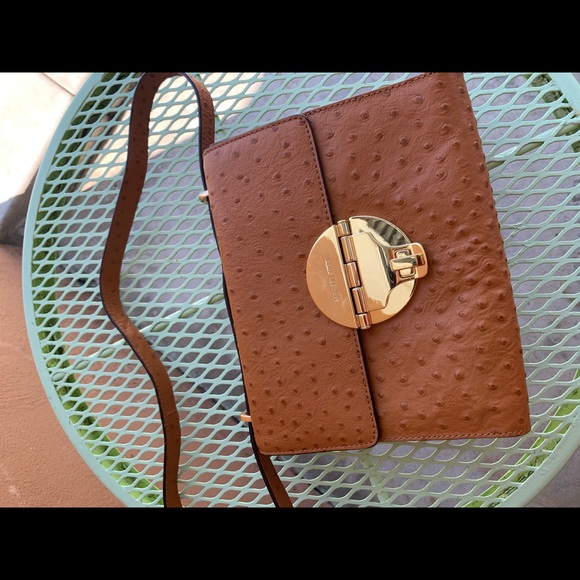 Michael Kors Ostrich Leather handbag - Picture 2 of 3